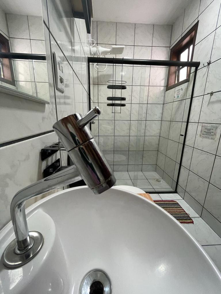 Mahalo Hostel Иля Гранде Екстериор снимка