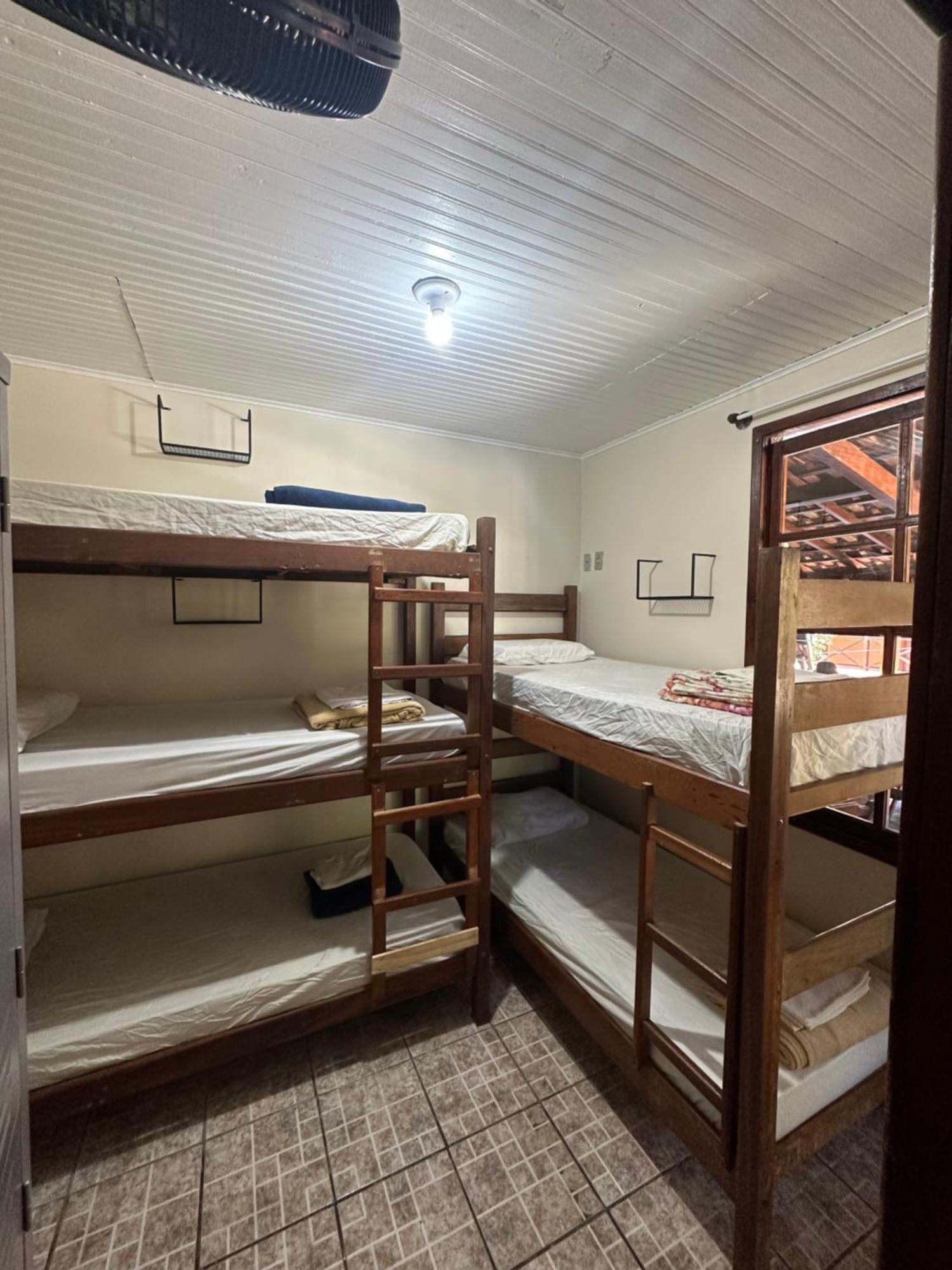 Mahalo Hostel Иля Гранде Екстериор снимка