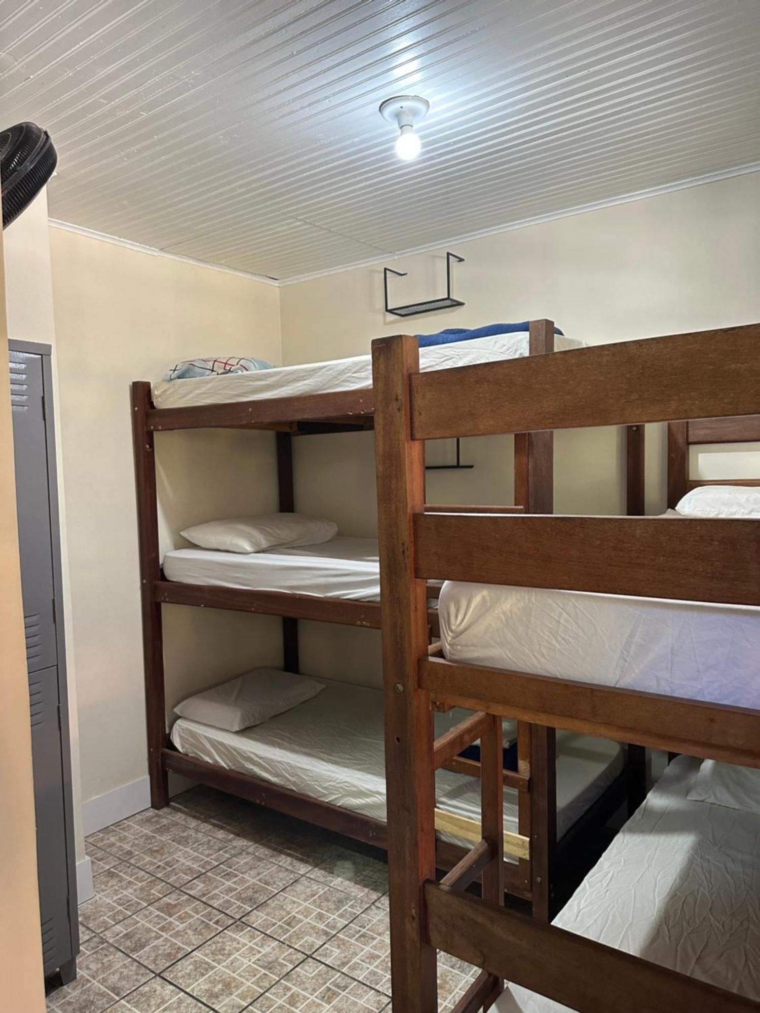 Mahalo Hostel Иля Гранде Екстериор снимка